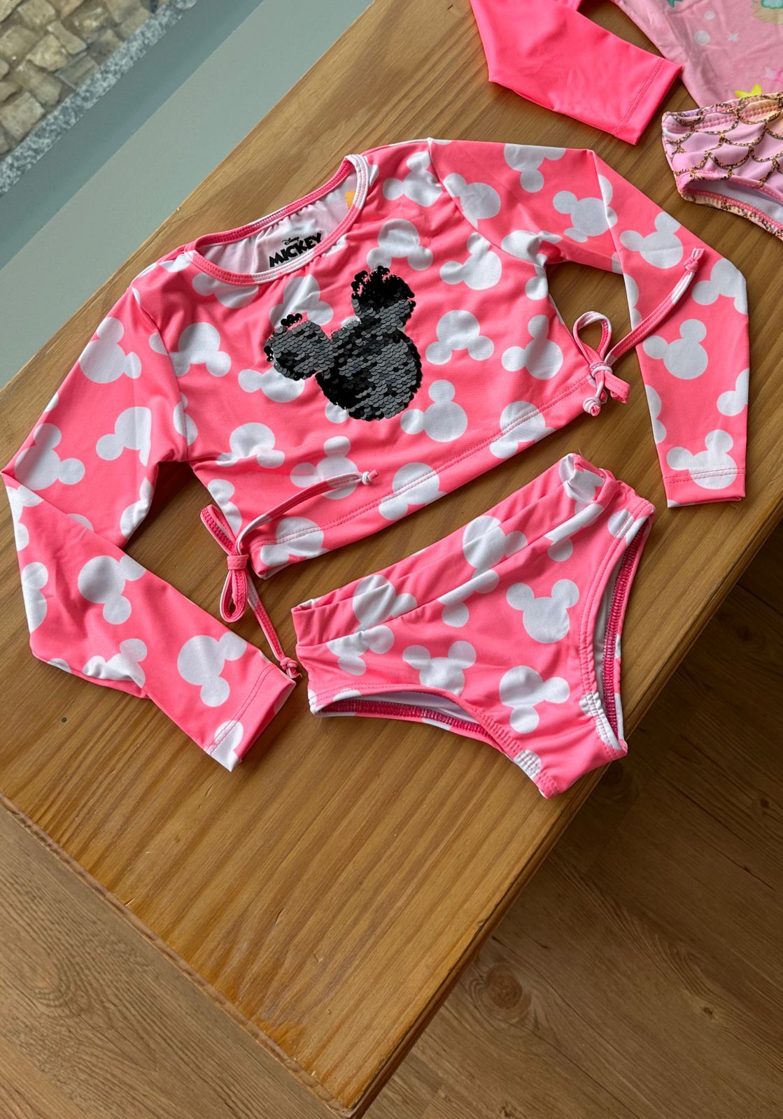 CONJUNTO BLUSA MANGA LONGA COM AMARRAÇÃO E CALCINHA POÁ MICKEY'S PAETES MENINA FAKINI