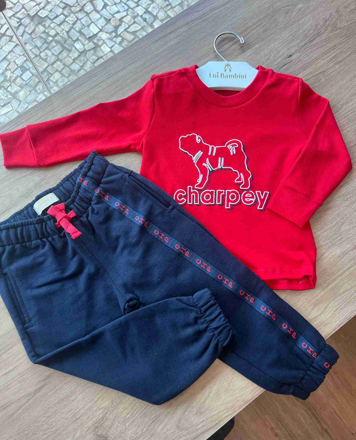 VERMELHO