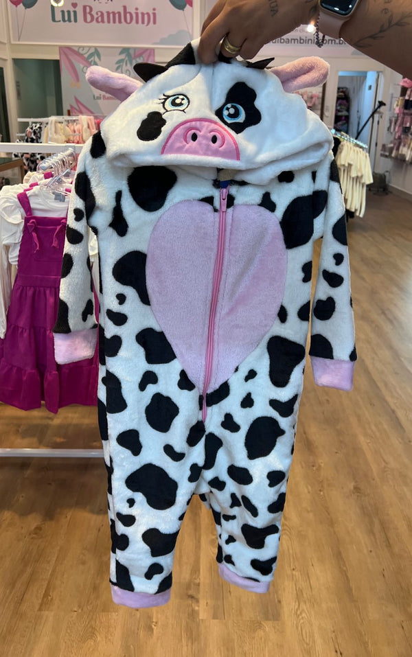 MACACÃO KIGURUMI MANGA LONGA COM CAPUZ VAQUINHA PELUCIADO E ZIPER MENINA FAKINI