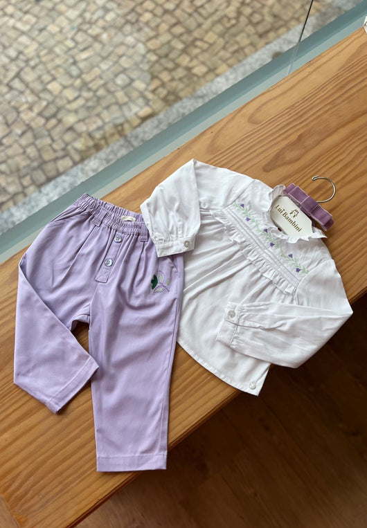 CONJUNTO BLUSA MANGA LONGA GOLA ALTA BABADOS COM CALCA FLORES BORDADAS MENINA 1+1 PRO45