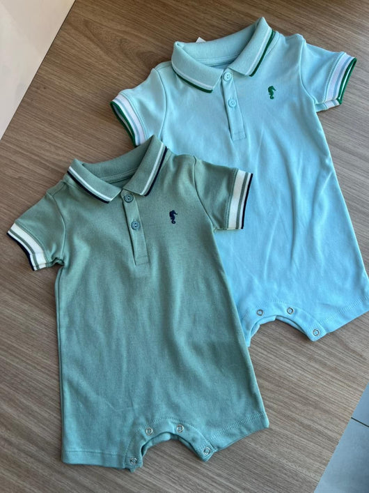 MACACÃO MACAQUINHO MANGA CURTA GOLA POLO SUEDINE LISTRAS MENINO ONDA MARINHA