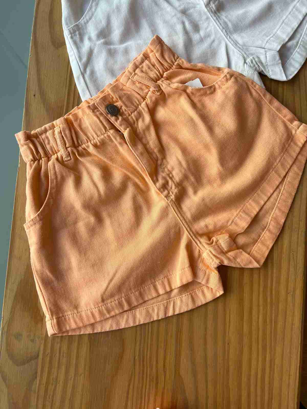 LARANJA CLARO