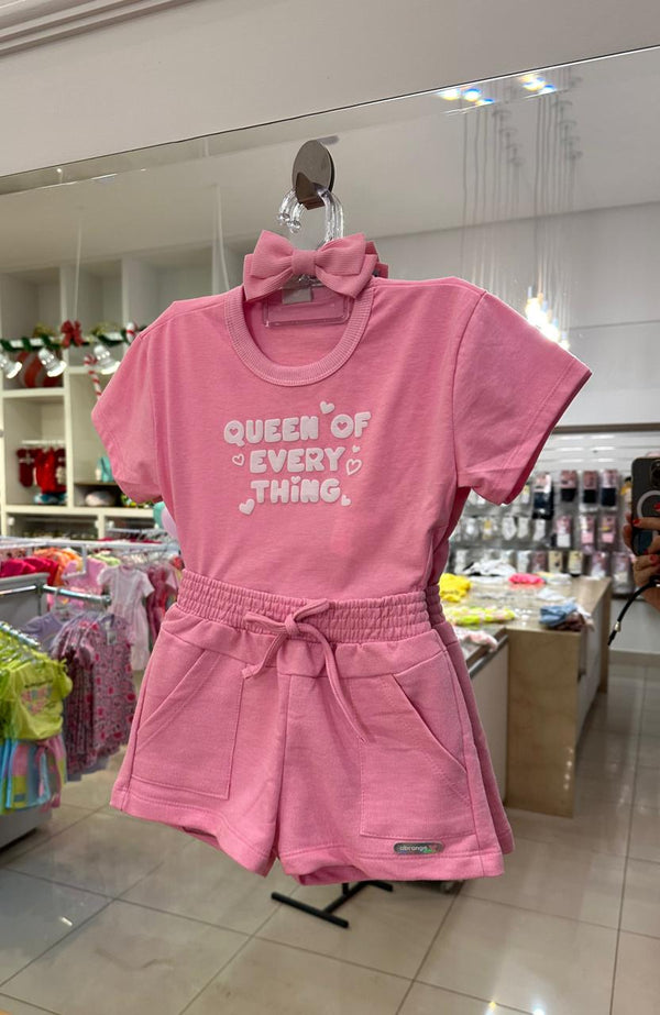 CONJNUTO BLUSA MANGA CURTA CORAÇÕES QUEEN COM SHORT BOLSO CORDÃO MENINA ABRANGE - CONJUNTO INFANTIL FEMININO - CONJUNTO MENINA - MENINA
