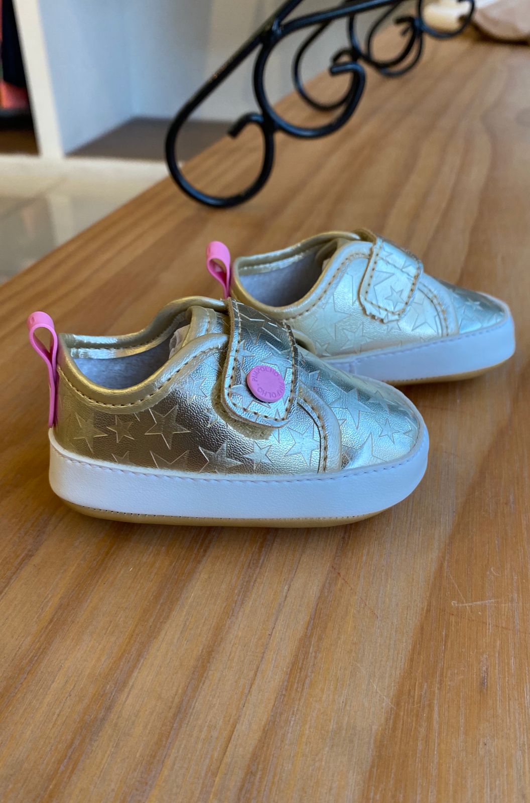 TÊNIS COM VELCRO ESTRELAS MENINA PIMPOLHO