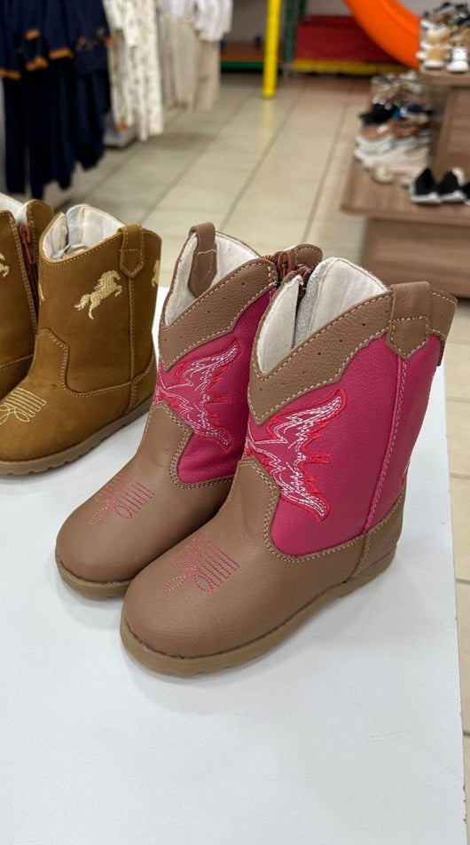 BOTA EM COURO COM BORDADOS ZIPER E SOLADO EMBORRACHADO MENINA LUI BAMBINI - BOTA MENINA - CALCADOS MENINA - FESTA JUNINA MENINA
