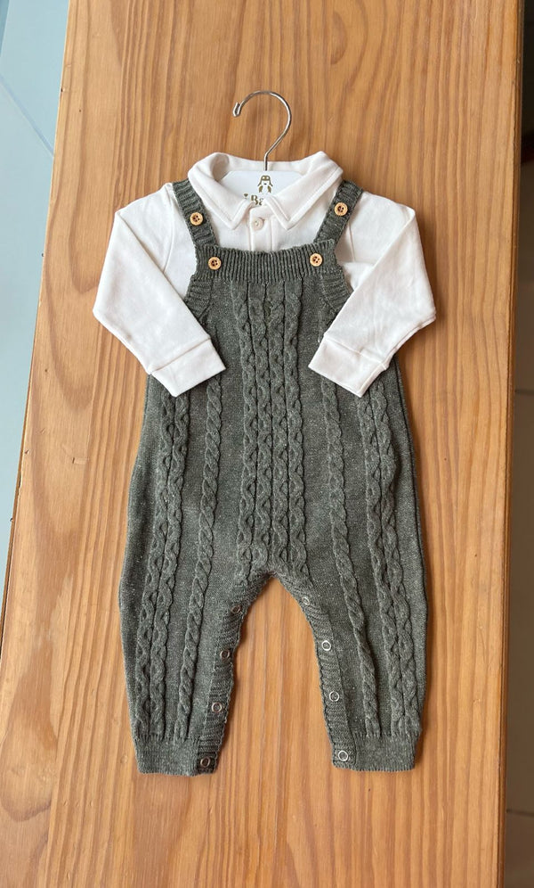 CONJUNTO BODY POLO MANGA LONGA BORDADO E JARDINEIRA TRICÔ TRANÇADO MENINO ONDA MARINHA