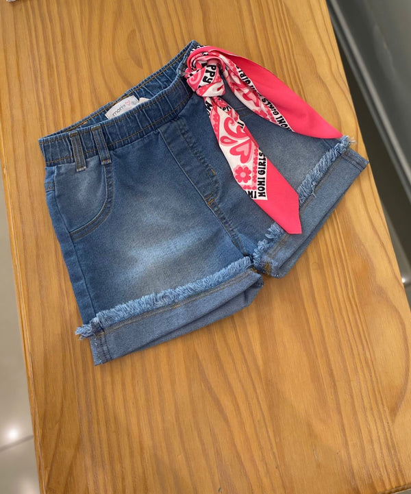 SHORT JEANS COM LENÇO FLORAL E BARRA DESFIADA MENINA MOMI