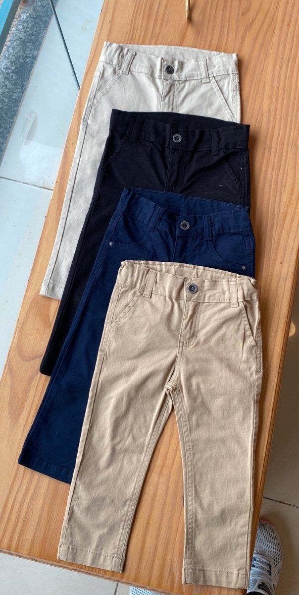 CALÇA LISA EM SARJA COM REGULAGEM E BOLSO MENINO ANJOS BABY