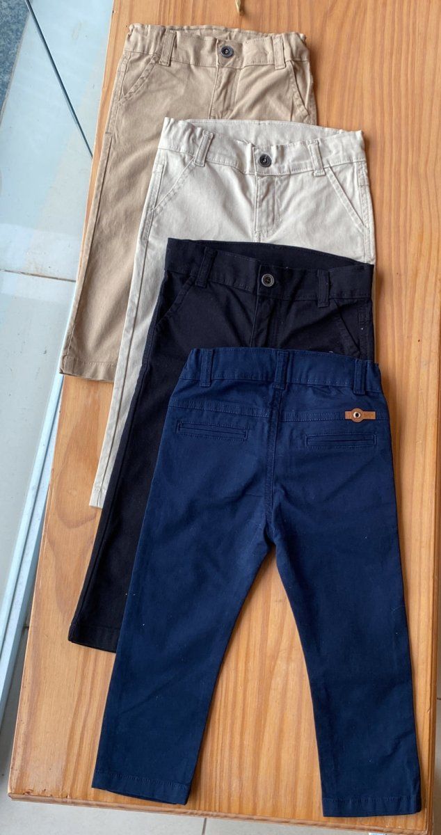 CALÇA LISA EM SARJA COM REGULAGEM E BOLSO MENINO ANJOS BABY