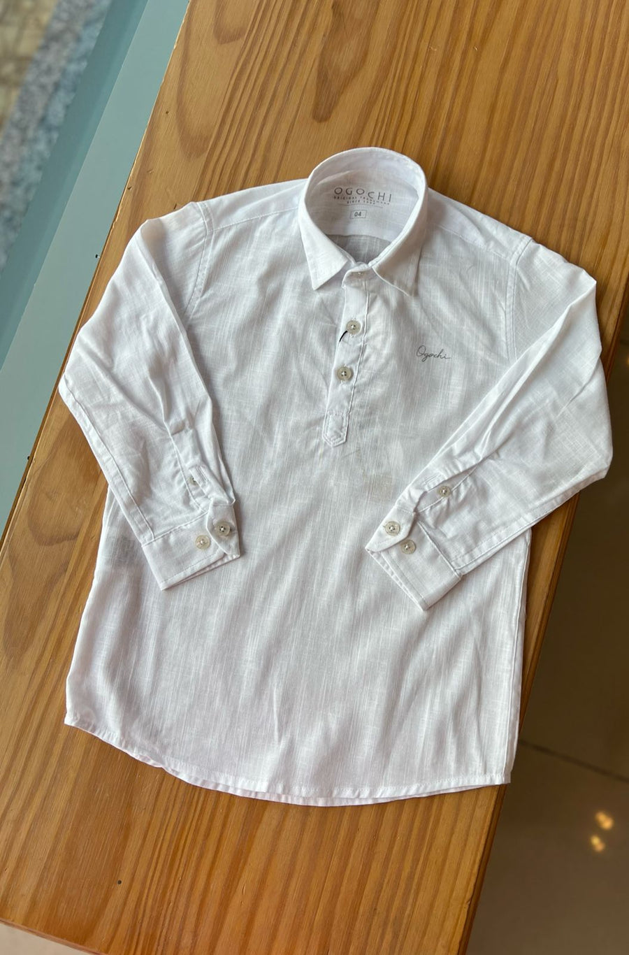 CAMISA BATA MANGA LONGA LISA COM BOTÕES MENINO OGOCHI
